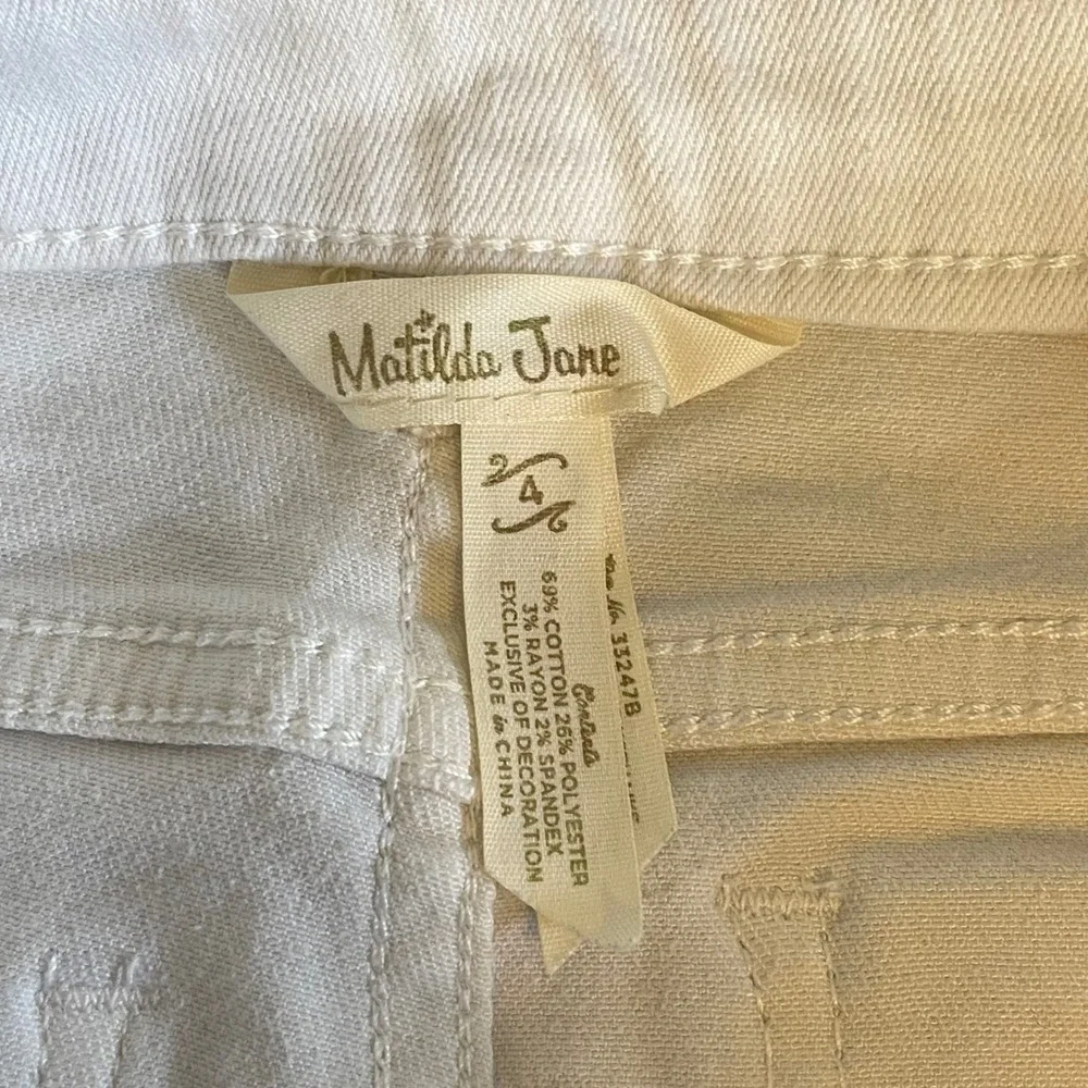 Matilda Jane Girls White Embroidered Cuffed Denim Jeans Size 4 Olive Green Trim